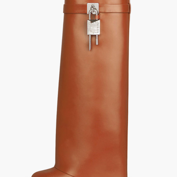 Minimalist Pointed Toe Knee High Boots